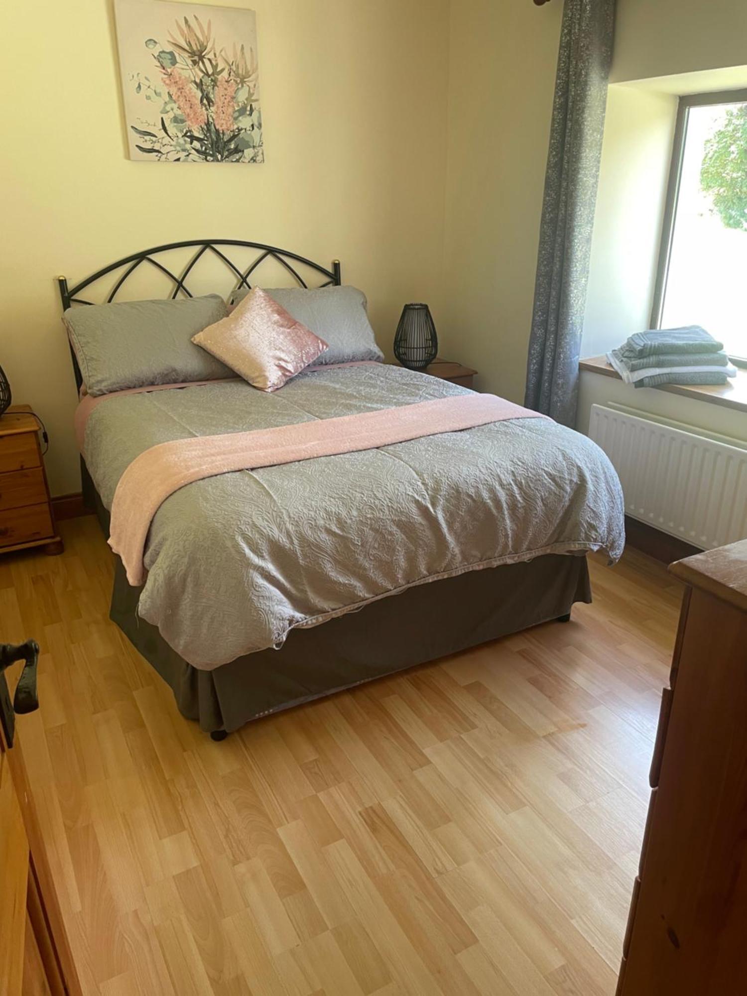 Castlegregory-Seaside 2 Bedroomed Cottage ภายนอก รูปภาพ